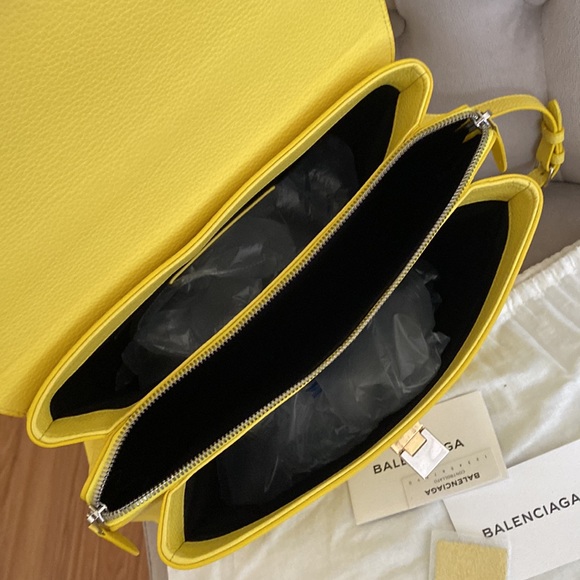 Balenciaga Leather Le Dix New Cartable Shoulder Bag - Picture 9 of 17